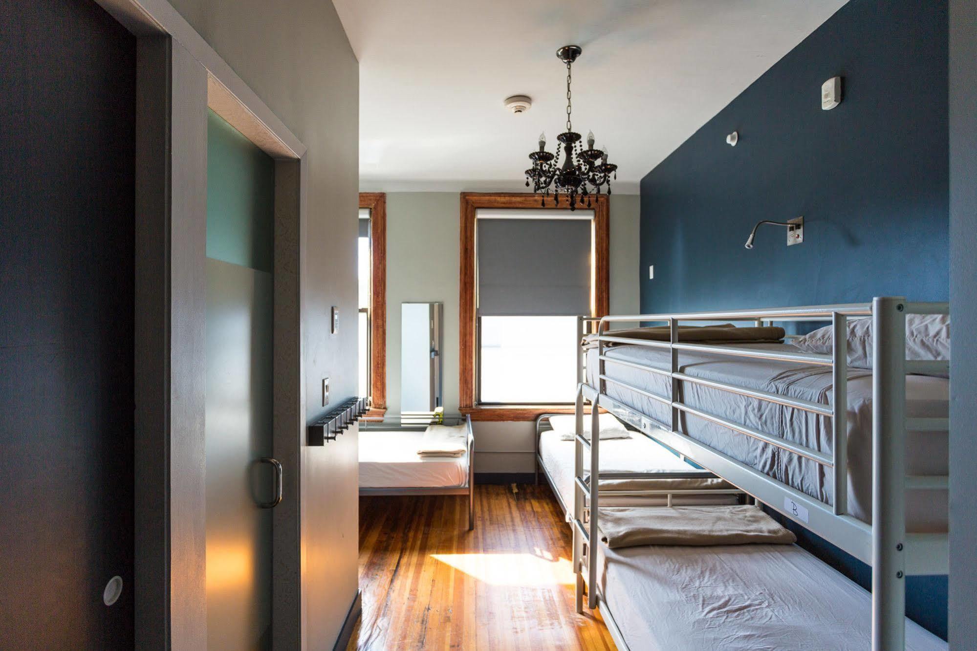 Q4 Hotel And Hostel New York Kültér fotó