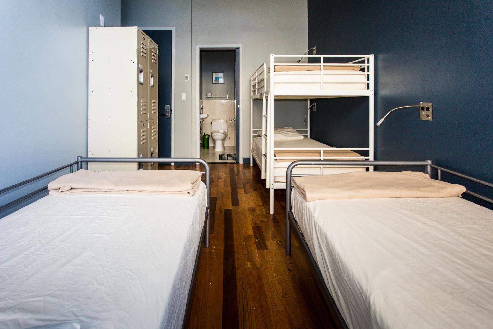 Q4 Hotel And Hostel New York Kültér fotó